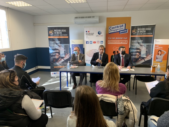Les 6 premiers Contrats d’Engagement Jeune signés à la Mission Locale de Bastia Les 6 premiers Contrats d’Engagement Jeune signés à la Mission Locale de Bastia