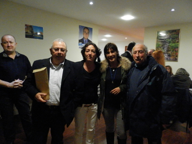 Ajaccio : La permanence FN de José Risticoni a ouvert ses portes Ajaccio : La permanence FN de José Risticoni a ouvert ses portes