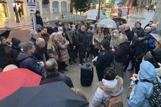 Rassemblement devant ma préfecture d'Ajaccio (Photo Michel Luccioni) Rassemblement devant ma préfecture d'Ajaccio (Photo Michel Luccioni)