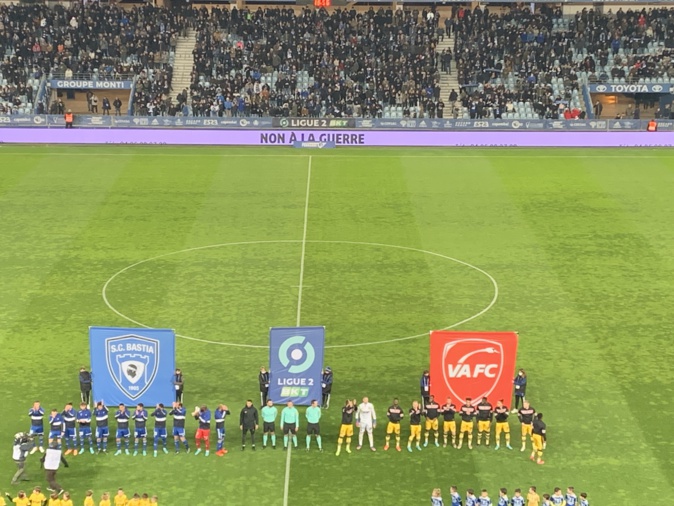 Toujours pas de victoire à Furiani pour le SC Bastia tenu en échec par Valenciennes (1-1) Toujours pas de victoire à Furiani pour le SC Bastia tenu en échec par Valenciennes (1-1)