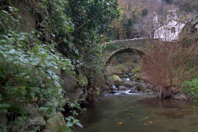 La photo du jour : les vieilles pierres de Brandu La photo du jour : les vieilles pierres de Brandu