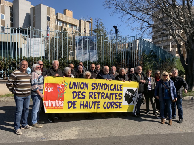 Pensions, services publics, santé : les retraités dans la rue à Bastia Pensions, services publics, santé : les retraités dans la rue à Bastia