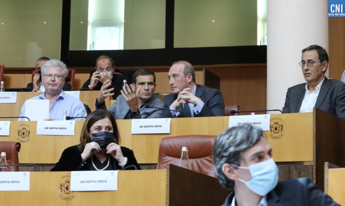Plusieurs élus du groupe Un soffiu nova lors de la dernière session de l'Assemblée de Corse