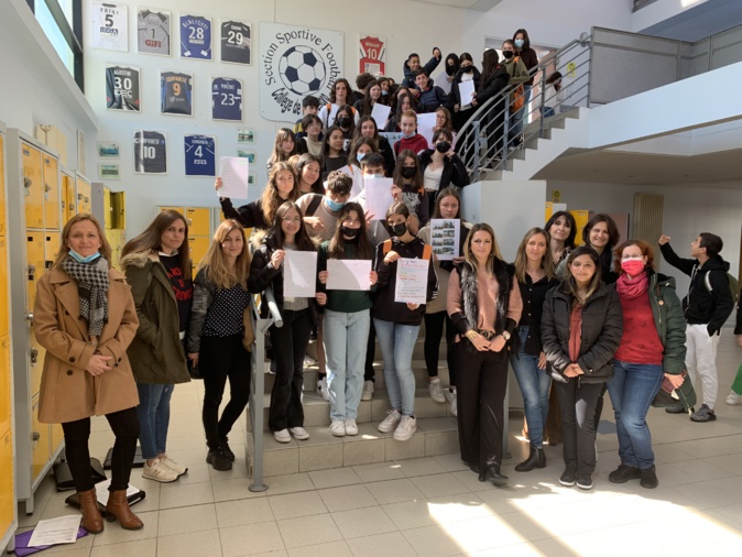 Eleves et enseignants corses et espagnols contre le harcèlement scolaire Eleves et enseignants corses et espagnols contre le harcèlement scolaire