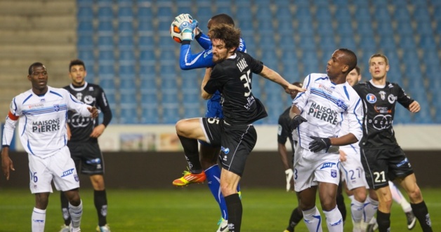 Le CAB encore en échec face à Auxerre (0-0) Le CAB encore en échec face à Auxerre (0-0)