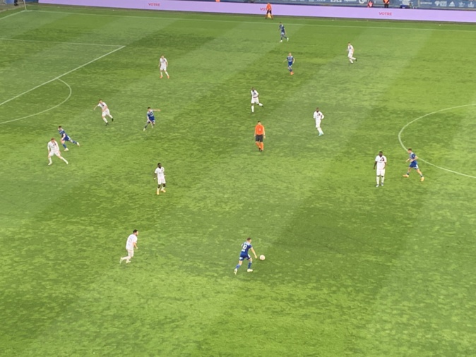 Guingamp met fin à l’invincibilité du SC Bastia à domicile (1-2) Guingamp met fin à l’invincibilité du SC Bastia à domicile (1-2)