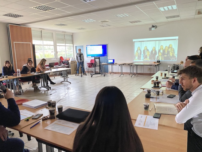 Concours de mini-entreprises : en Corse, l'école s'ouvre à l'entrepreneuriat Concours de mini-entreprises : en Corse, l'école s'ouvre à l'entrepreneuriat