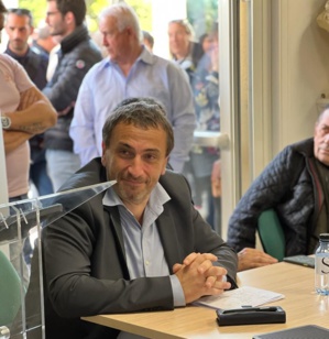 Les trois députés nationalistes corses. Les trois députés nationalistes corses.