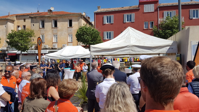 La vedette à été baptisée à 11 h sur le port de Saint-Florent La vedette à été baptisée à 11 h sur le port de Saint-Florent