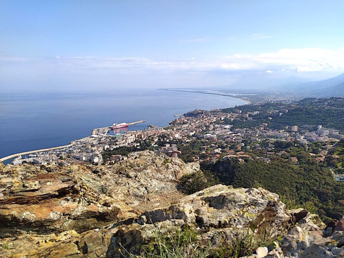 La photo du jour : Bastia vu du belvedere de Campu Canicciu La photo du jour : Bastia vu du belvedere de Campu Canicciu