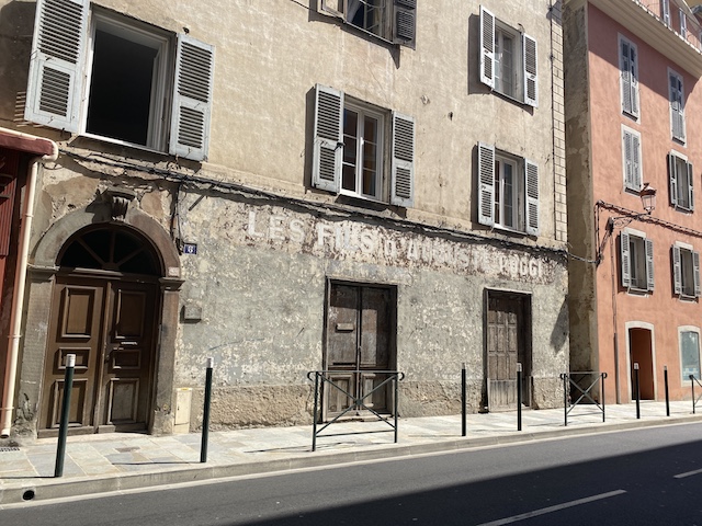 A Bastia, la ville fait la chasse aux locaux vacants pour installer de nouveaux commerçants