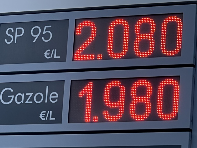 A 2,08 € il y a quelques jours à 2,013 € désormais à Bastia A 2,08 € il y a quelques jours à 2,013 € désormais à Bastia