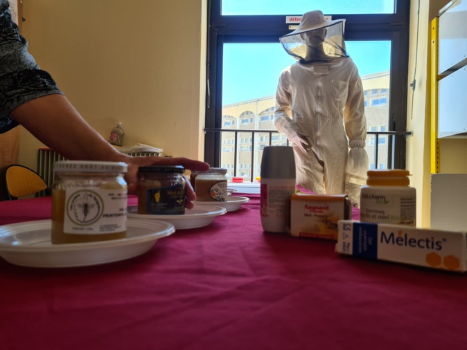 Une dégustation de miels était également au programme. Crédits Photo : Pierre-Manuel Pescetti Une dégustation de miels était également au programme. Crédits Photo : Pierre-Manuel Pescetti
