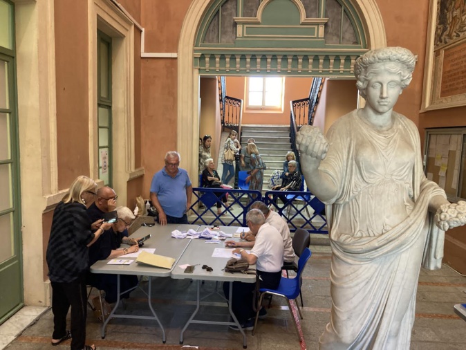 Cliquez sur la photo pour accéder aux résultats Cliquez sur la photo pour accéder aux résultats