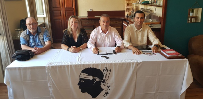 De Gauche à droite : Jean Cardi, Nathaly Antona, François Filoni et Alexis Fernandez ont tenu à clarifier les positions du Rassemblement National en Corse pour ce second tour des élections législatives. Crédits Photo : Nathaly Antona