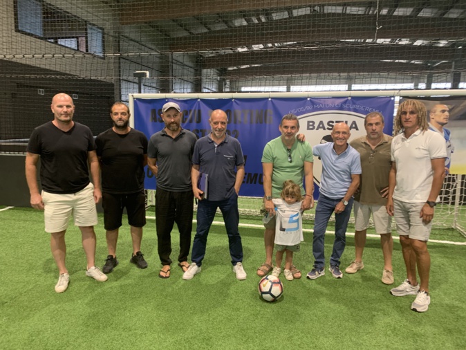 Les principaux membres du bureau de la toute nouvelle Associu Sporting Bastia 92" Les principaux membres du bureau de la toute nouvelle Associu Sporting Bastia 92"