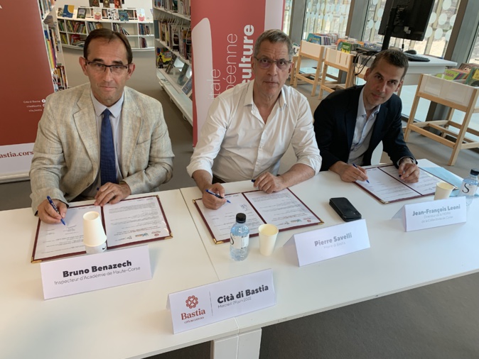 Les signataires de la convention (de g à dr) : Bruno Benazech, Pierre Savelli et Jean-François Leoni.