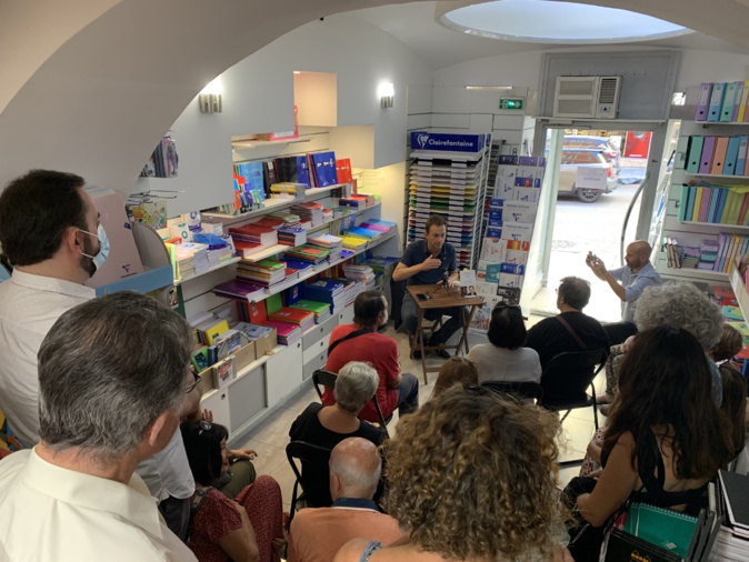 L'auteur à l'Alma de Bastia L'auteur à l'Alma de Bastia