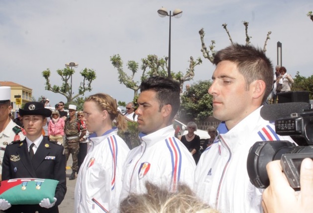 Anaïs Bescond, Simon Fourcade et Adrien Theaux décorés Anaïs Bescond, Simon Fourcade et Adrien Theaux décorés