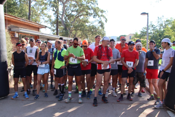 La ligne de départ devant l'office du Tourisme de Lecci La ligne de départ devant l'office du Tourisme de Lecci