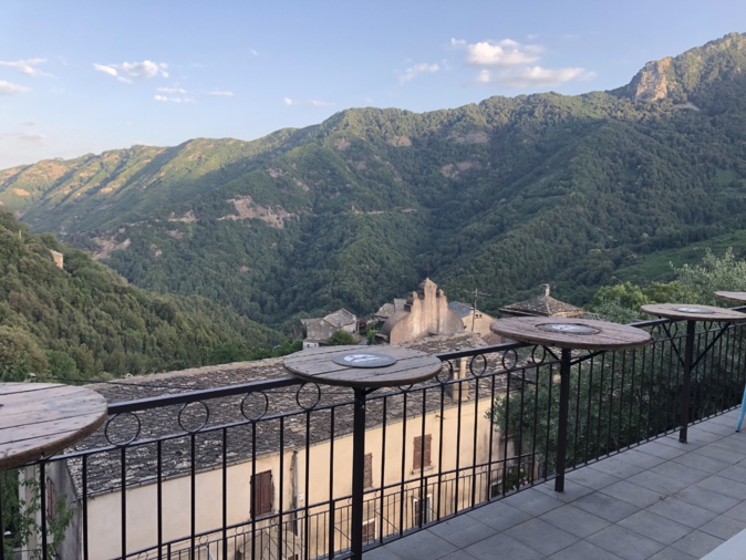 Chez François - Ind’è Alba è Paul Si. Chez François - Ind’è Alba è Paul Si.