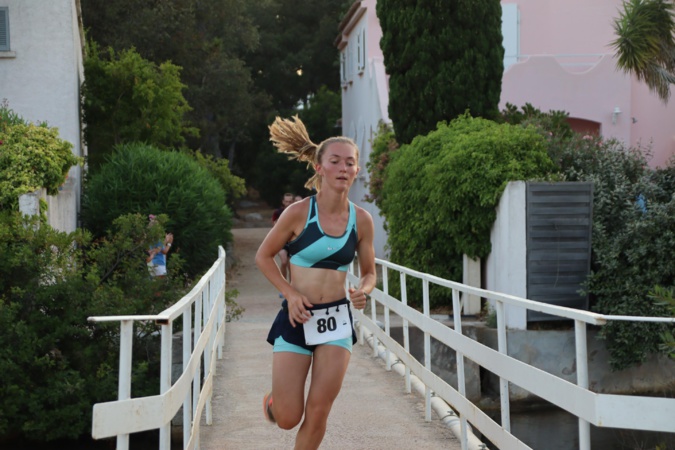 Louise Delbarre s'est imposée chez les féminines Louise Delbarre s'est imposée chez les féminines