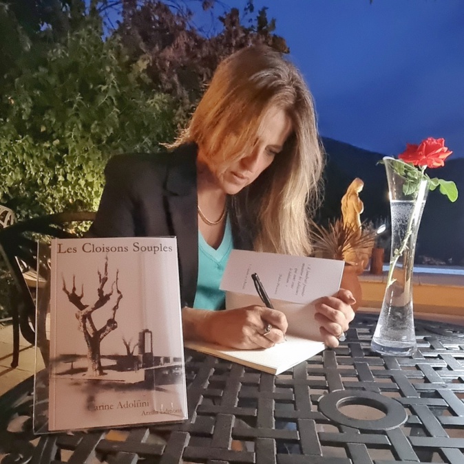 Carine Adolfini a dédicacé son livre dans les lieux mêmes qui l'ont inspirée : la Villa di Rutali. Carine Adolfini a dédicacé son livre dans les lieux mêmes qui l'ont inspirée : la Villa di Rutali.