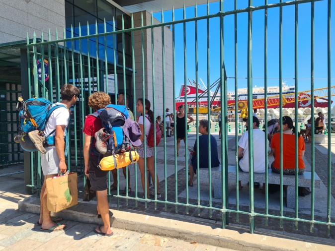 C'est l'heure du retour pour plusieurs milliers de passagers sur le port de Bastia ce lundi 1er août. Crédits Photo : Pierre-Manuel Pescetti