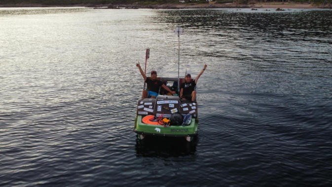 Julien et Armand, tôt ce jeudi matin. Julien et Armand, tôt ce jeudi matin.