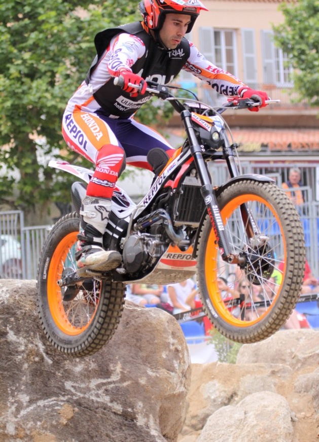 L’Espagnol Adam Raga s'impose à L'Ile-Rousse L’Espagnol Adam Raga s'impose à L'Ile-Rousse