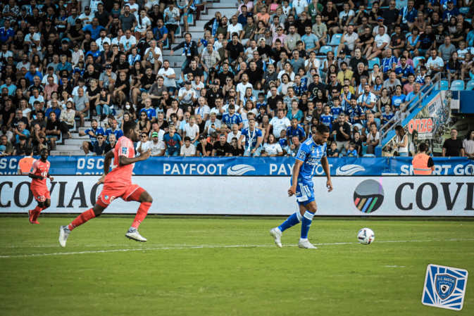 Le SC Bastia large vainqueur de Grenoble (3-0) Le SC Bastia large vainqueur de Grenoble (3-0)