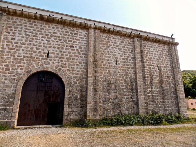 Tempête artistique au pénitentier de Coti-Chiavari