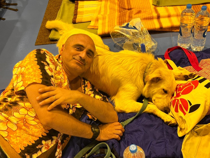 Réfugiés dans le complexe sportif de Calvi-Balagne (Photo et vidéo Maria-Serena Volpei-Aliotti) Réfugiés dans le complexe sportif de Calvi-Balagne (Photo et vidéo Maria-Serena Volpei-Aliotti)