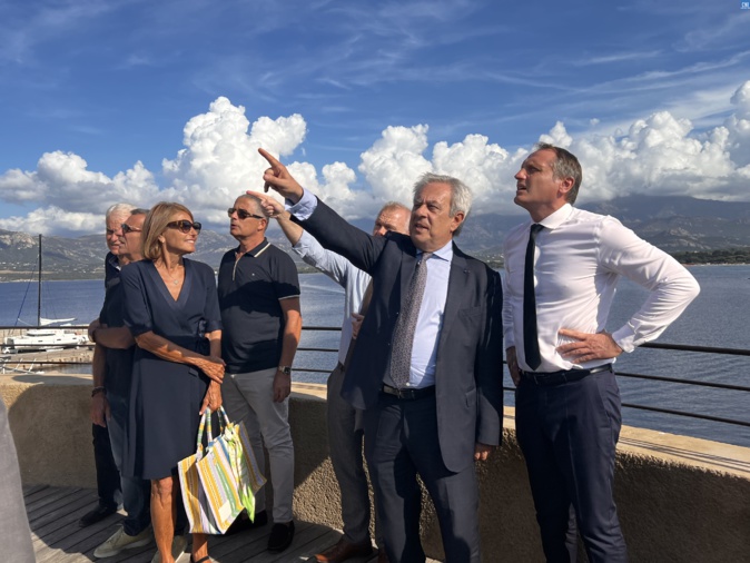 Le maire, Ange Santini, avec le préfet de Haute-Corse, Michel Prosic Le maire, Ange Santini, avec le préfet de Haute-Corse, Michel Prosic
