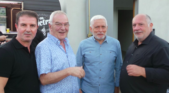Pascal Flori avec le président de l'ADEC, Alex Vinciguerra, et le sénateur Santu Parigi Pascal Flori avec le président de l'ADEC, Alex Vinciguerra, et le sénateur Santu Parigi
