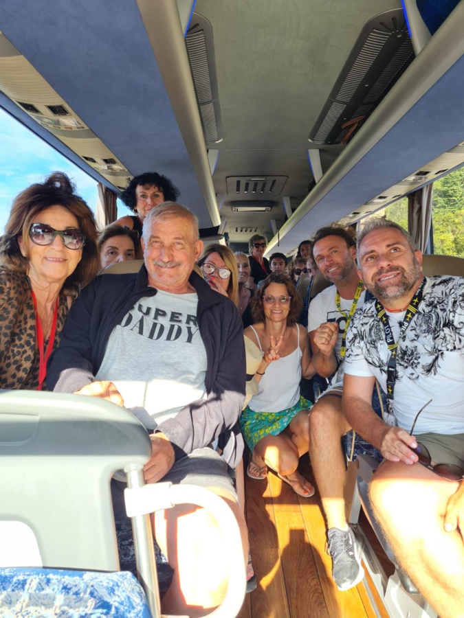 Une soixantaine de girandulò s'est retrouvée au lac de Tolla Une soixantaine de girandulò s'est retrouvée au lac de Tolla