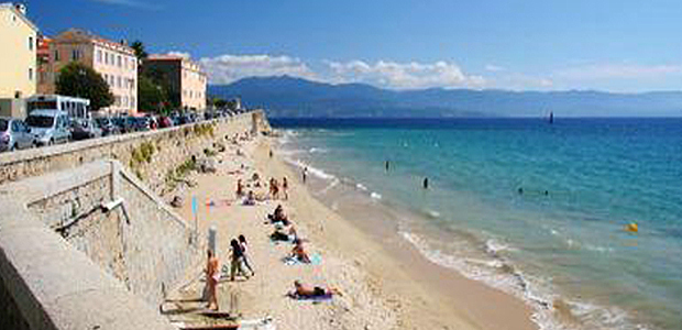 Ajaccio : Activités et baignades interdites plage Saint-François