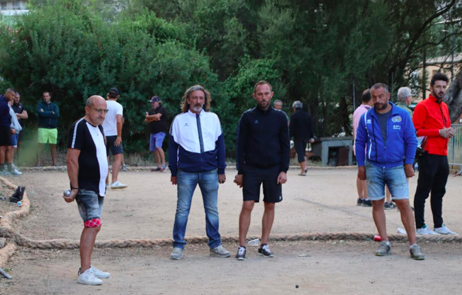 Les triplettes ont pris possession des rectangles de la Marine Les triplettes ont pris possession des rectangles de la Marine