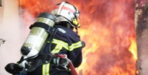 Un hangar en feu à Linguizetta : Trois centres de secours sur place Un hangar en feu à Linguizetta : Trois centres de secours sur place