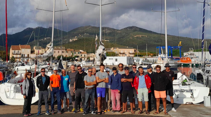 Les équipages parés à la manoeuvre Les équipages parés à la manoeuvre