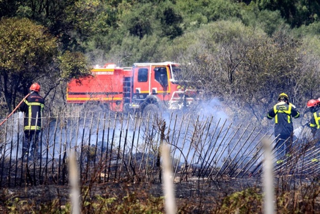 Un incendie aux portes de Calvi provoque un embouteillage monstre Un incendie aux portes de Calvi provoque un embouteillage monstre