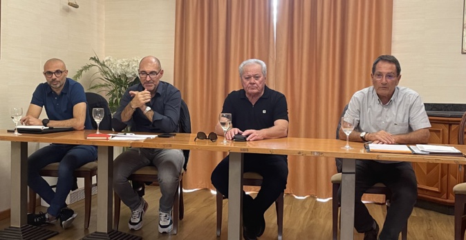 Le bureau du Syndicat professionnel des transporteurs de la Corse (SPTC) : Jean-Michel Evangelista, Directeur général de la SETEC, Joseph Benzoni, président de COCCITRANS, Jean-Marie Maurizi, président du SPTC et patron des transports Maurizi, Jacques Bindinelli, gérant de Corsefret.