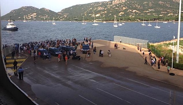 Les socioprofessionnels sur le port de Porto-Vecchio avant les incidents Les socioprofessionnels sur le port de Porto-Vecchio avant les incidents