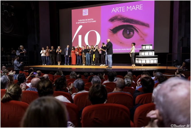 La remise des prix (photo Novellart2b) La remise des prix (photo Novellart2b)