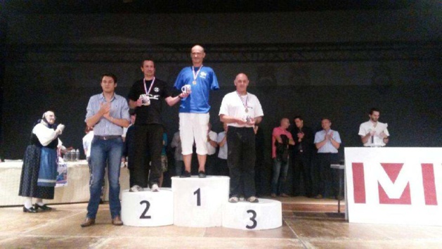 Record du GR 20 pour Guillaume Peretti, un titre de champion de France pour Thierry Corbalan Record du GR 20 pour Guillaume Peretti, un titre de champion de France pour Thierry Corbalan