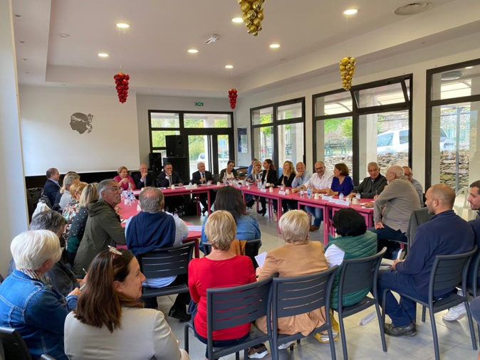 Installation du Comité de pilotage à Rapaghju. Installation du Comité de pilotage à Rapaghju.