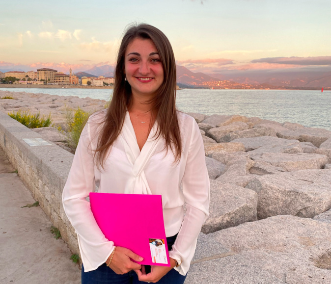 Fiona Battini, conseillère immobilière indépendante Fiona Battini, conseillère immobilière indépendante