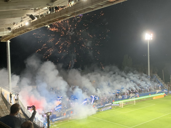 Ambiance de folie pour la réception du leader bordelais Ambiance de folie pour la réception du leader bordelais