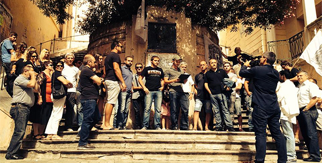 Bastia : La Ghjuventù Indipendentista devant le buste de Pasquale Paoli
