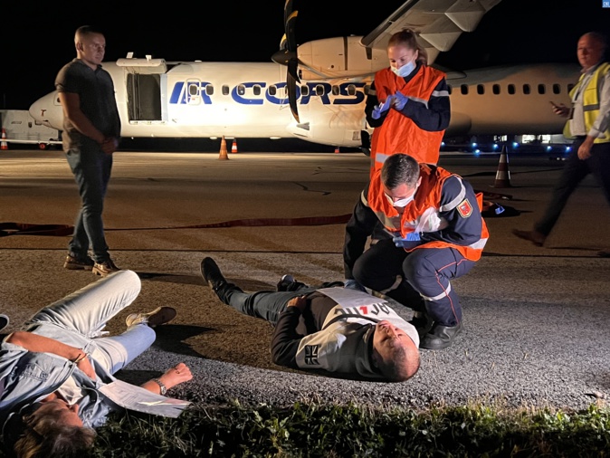 EN IMAGES - L'impressionnante simulation d'un crash d'avion à l’aéroport de Calvi EN IMAGES - L'impressionnante simulation d'un crash d'avion à l’aéroport de Calvi